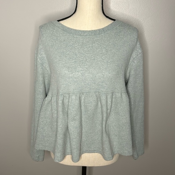 Sadie & Sage Sweaters - Sadie & Sage Women’s Blue Long Sleeve Peplum Sweater Top Sz M